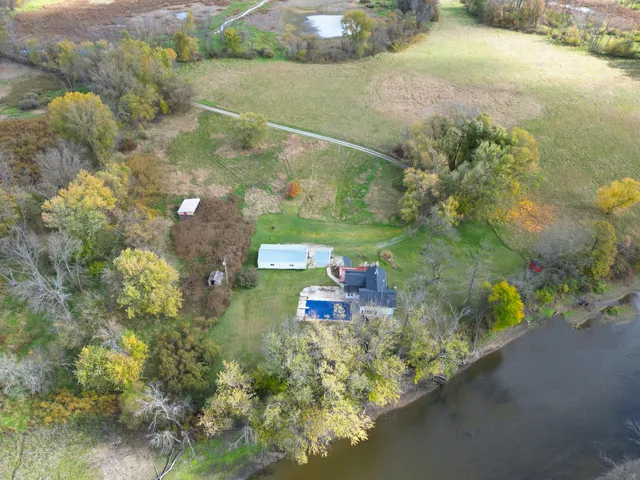 $895,000 | W2951 Monroe Road, Ixonia, WI 53036
