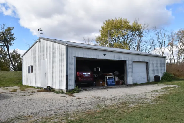 $895,000 | W2951 Monroe Road, Ixonia, WI 53036