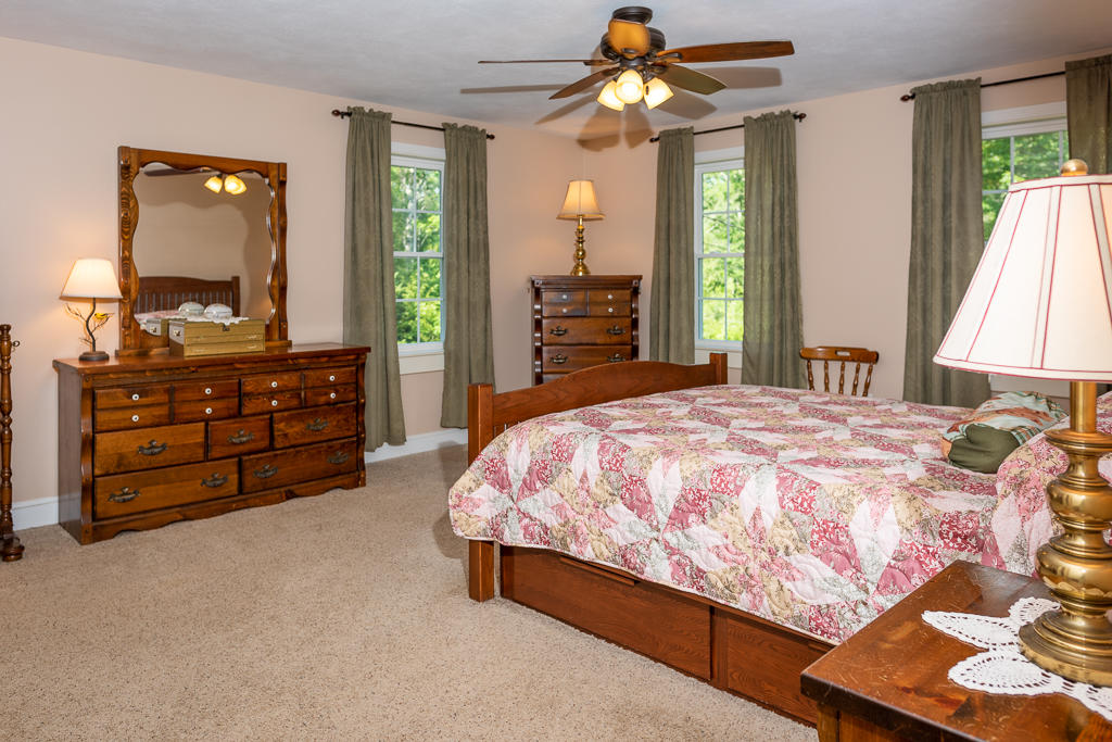 211 Hart Road Warren, ME 04864 - Photo 20 of 31 LVY_4199