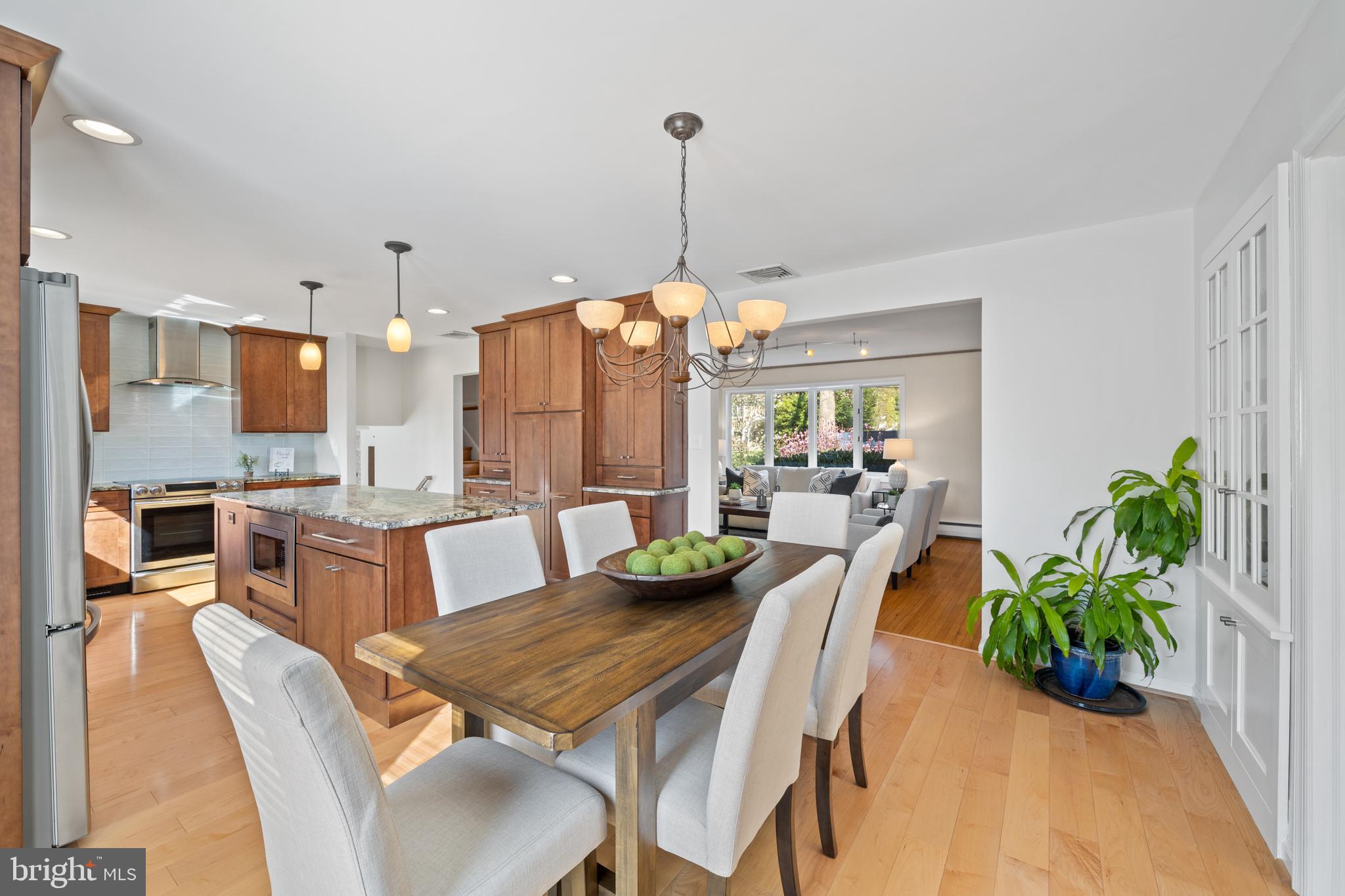 420 Heatherwood Lane Devon, PA 19333 - Photo 11 of 47 Kitchen