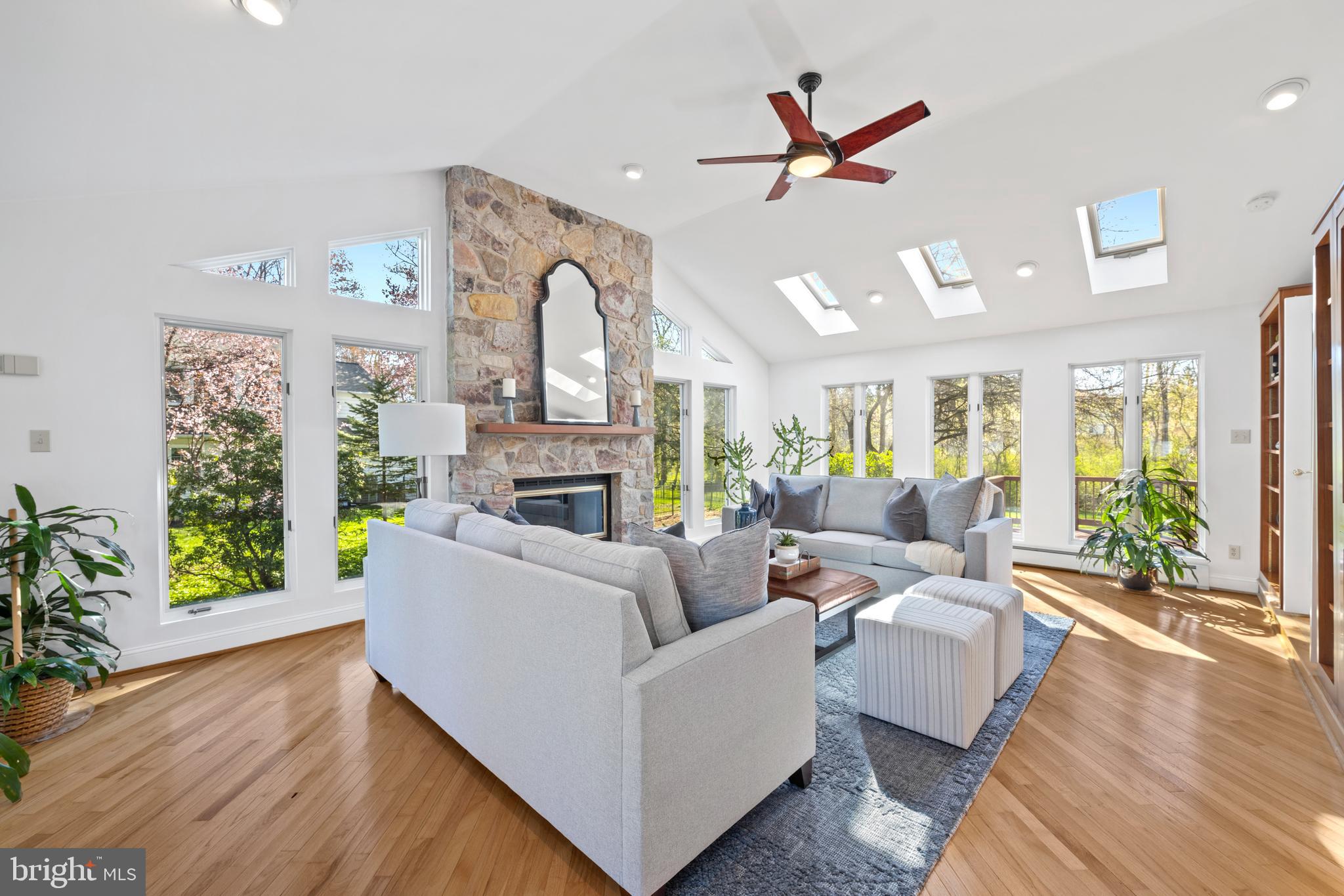 420 Heatherwood Lane Devon, PA 19333 - Photo 12 of 47 Family Room