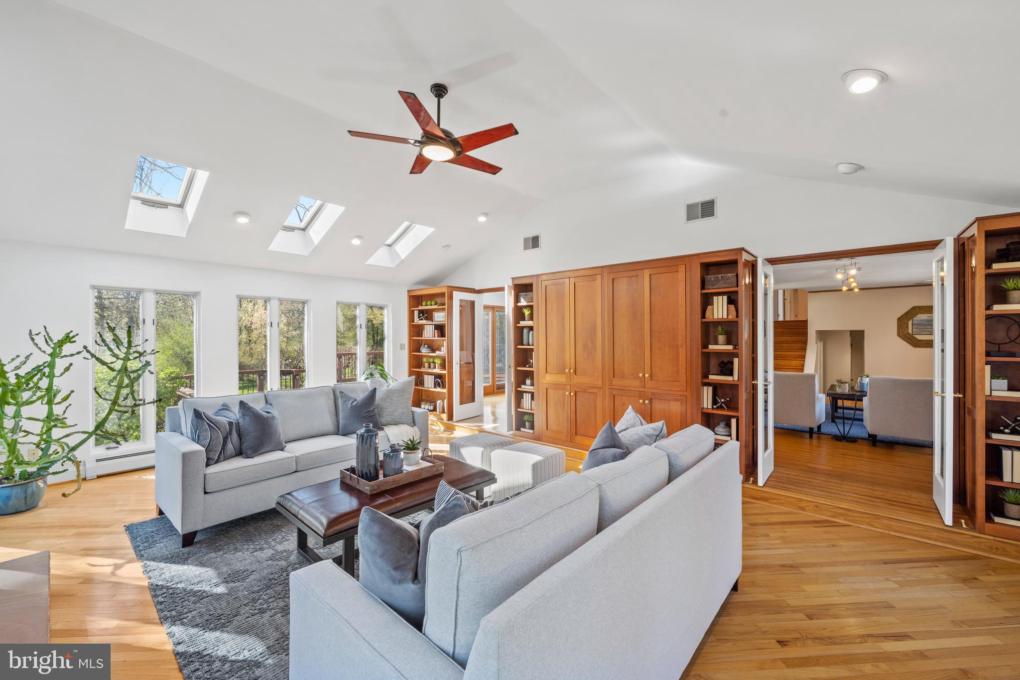 420 Heatherwood Lane Devon, PA 19333 - Photo 13 of 47 Family Room