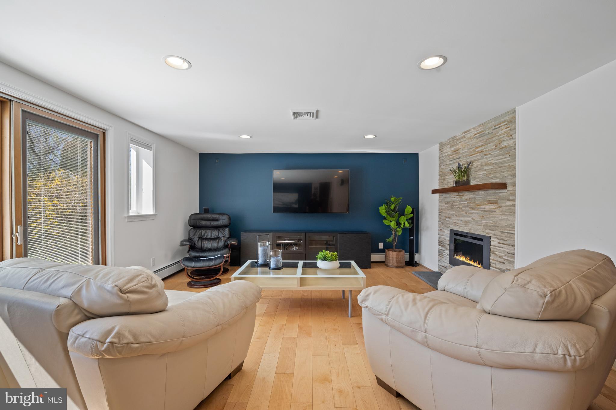 420 Heatherwood Lane Devon, PA 19333 - Photo 17 of 47 Den