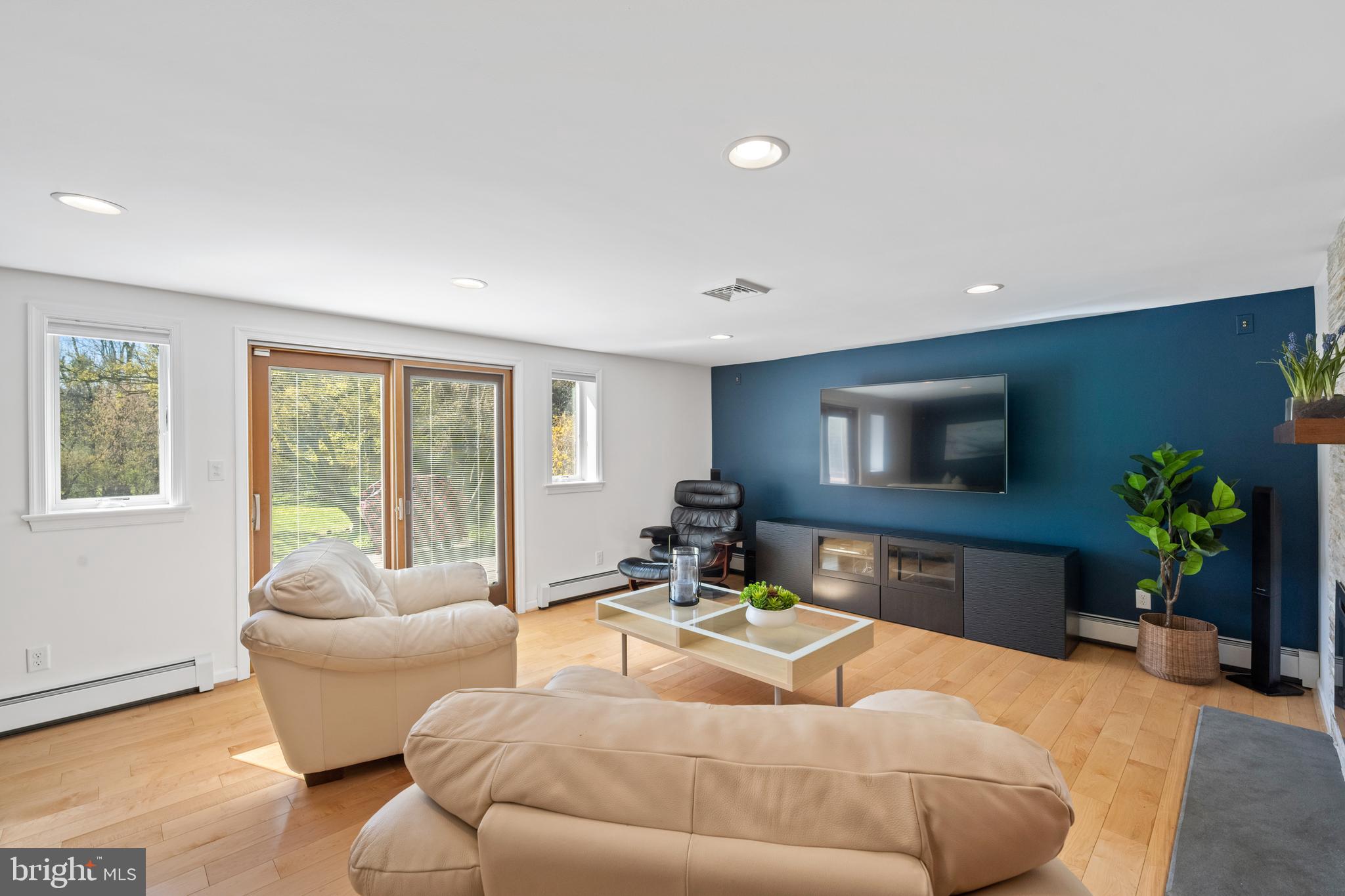 420 Heatherwood Lane Devon, PA 19333 - Photo 18 of 47 Den