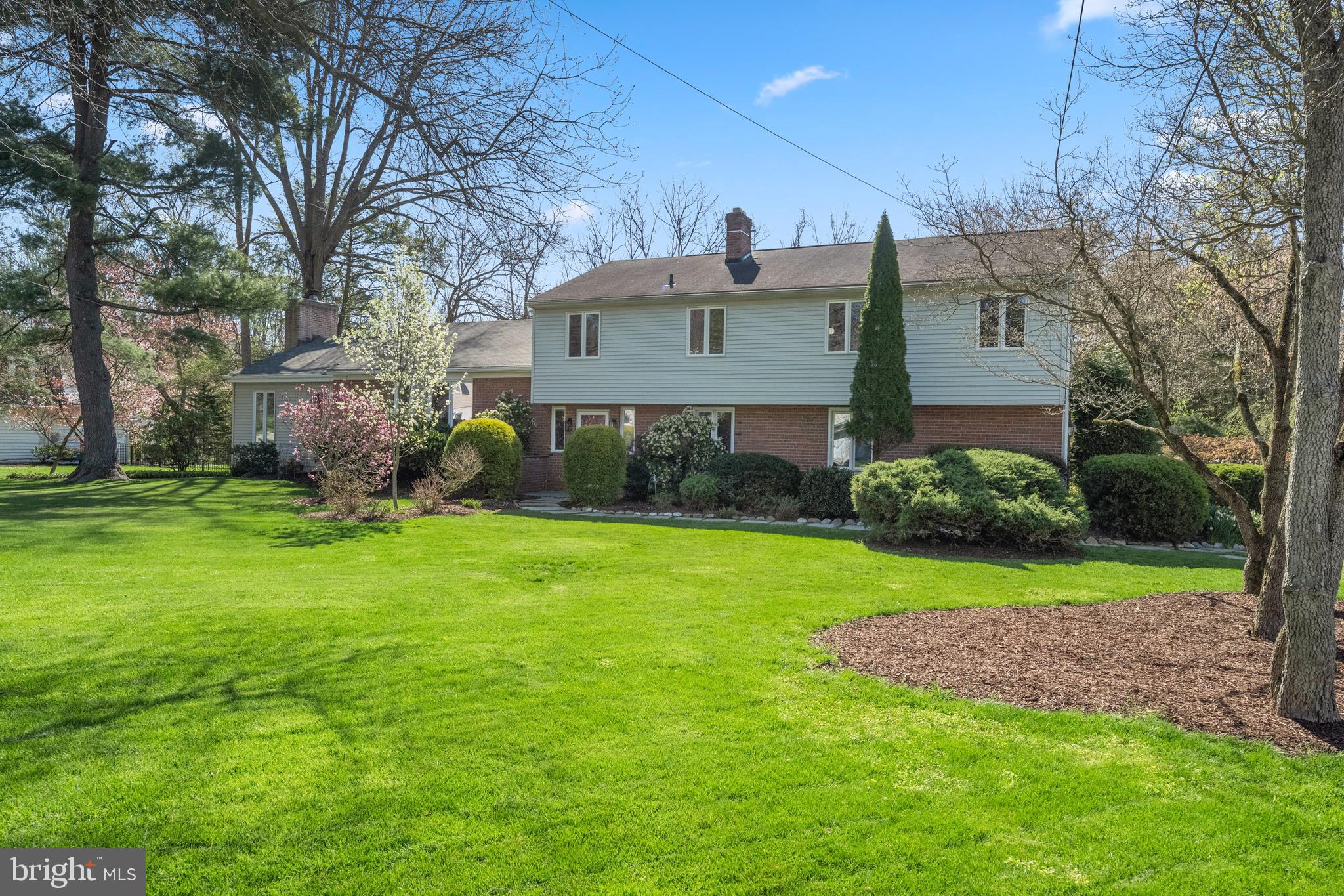 420 Heatherwood Lane Devon, PA 19333 - Photo 2 of 47 Front Exterior