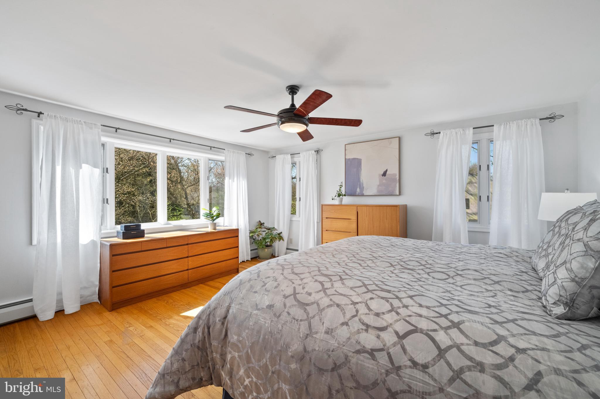 420 Heatherwood Lane Devon, PA 19333 - Photo 21 of 47 Primary Bedroom