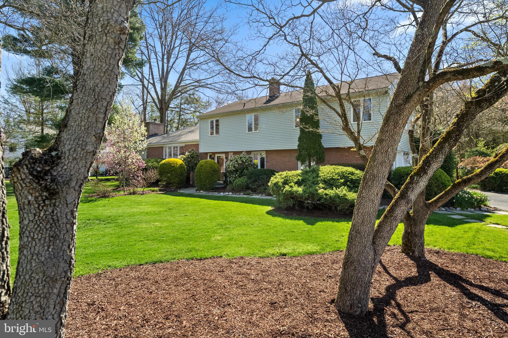 420 Heatherwood Lane Devon, PA 19333 - Photo 36 of 47 Front Exterior