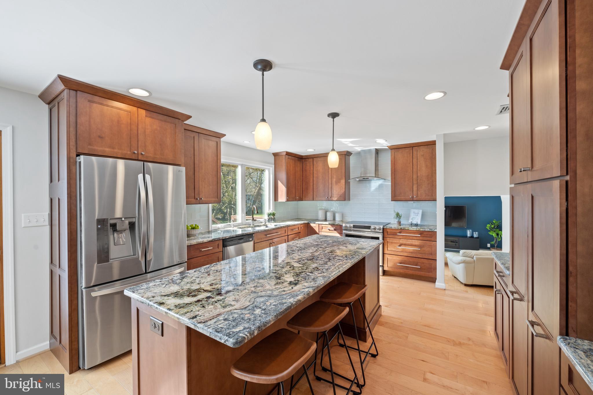 420 Heatherwood Lane Devon, PA 19333 - Photo 7 of 47 Kitchen