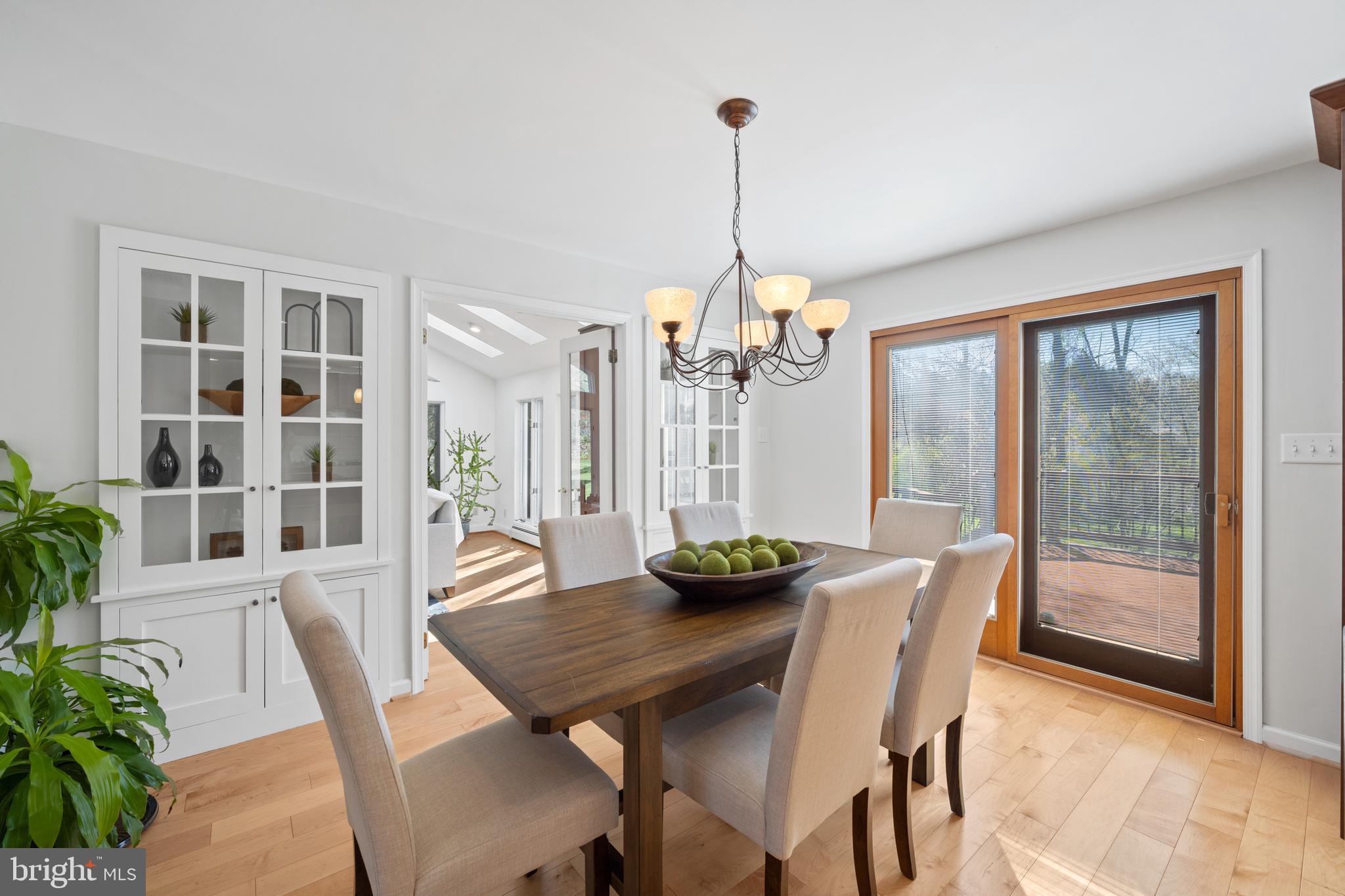 420 Heatherwood Lane Devon, PA 19333 - Photo 10 of 47 Kitchen