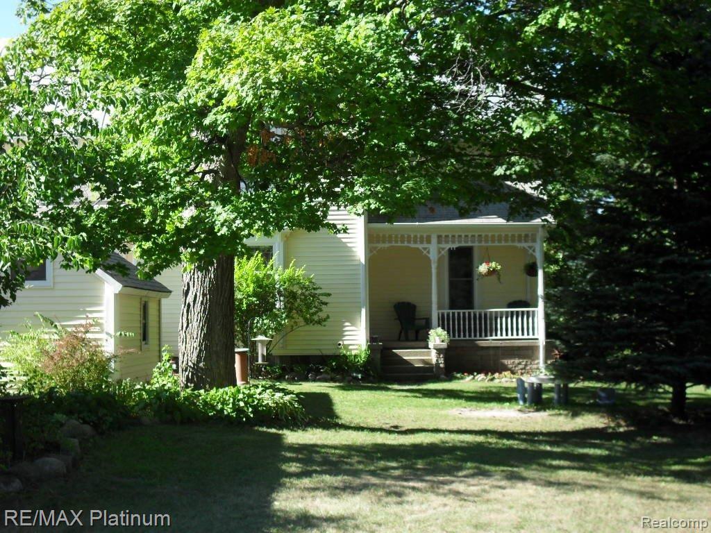 5445 Stow Road Fowlerville, MI 48836 - Photo 1 of 21 Front of home