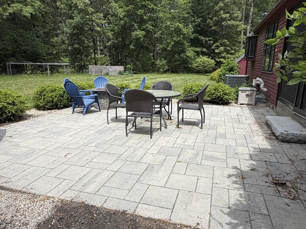 2 Baron Way Littleton, MA 01460 - Photo 6 of 34