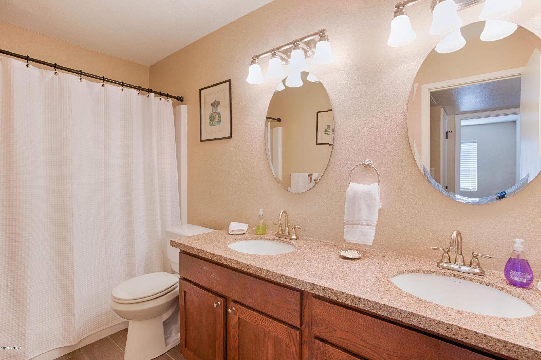 4550 East Vineyard Road Phoenix, AZ 85042 - Photo 7 of 15 Bathroom