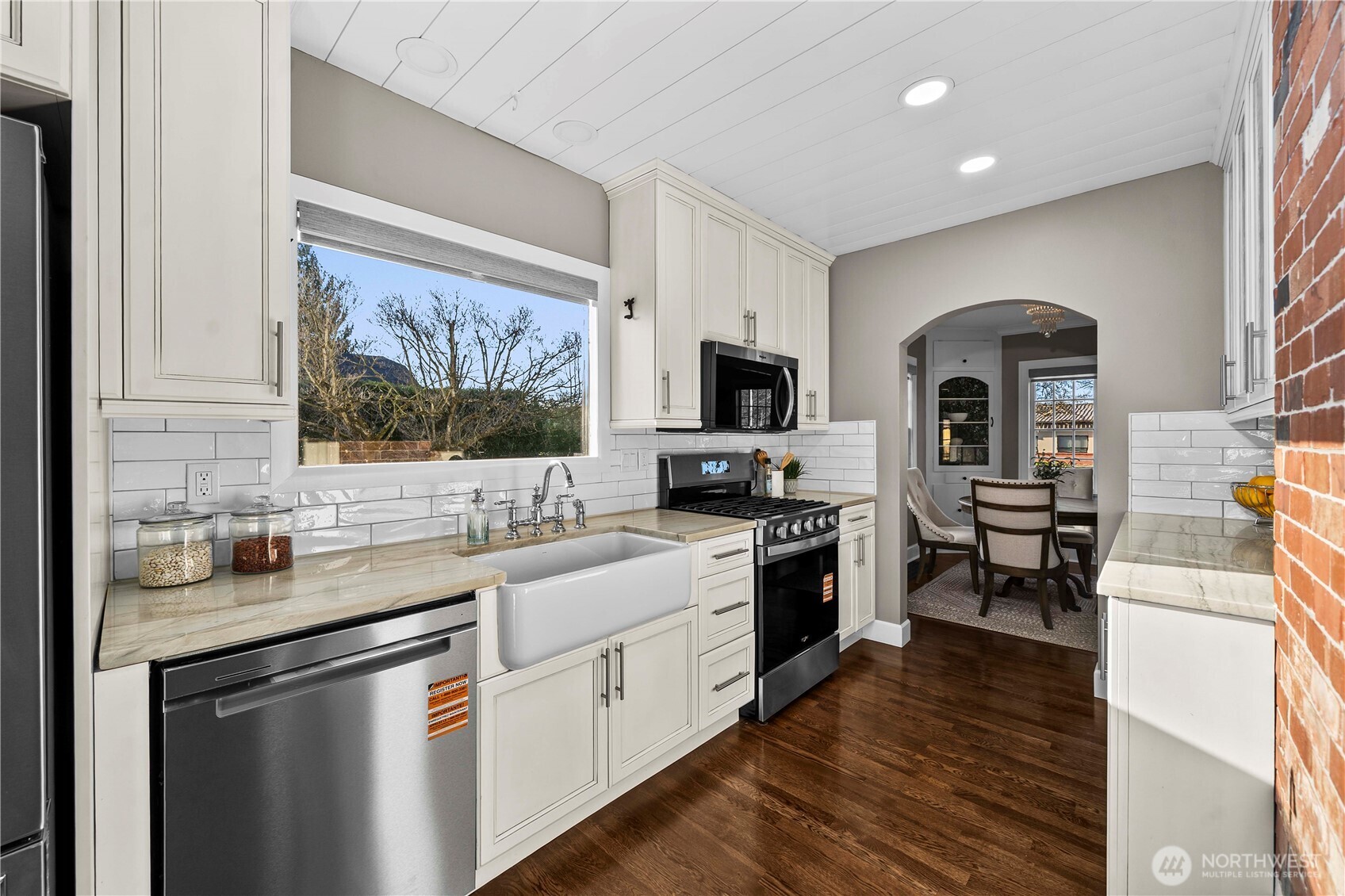 926 Lewis Avenue Sumner, WA 98390 - Photo 11 of 39