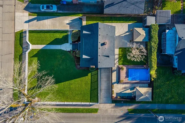$850,000 | 926 Lewis Avenue, Sumner, WA 98390