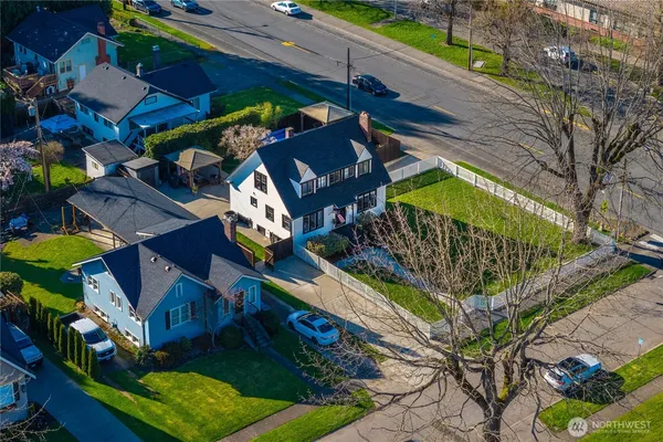 $850,000 | 926 Lewis Avenue, Sumner, WA 98390