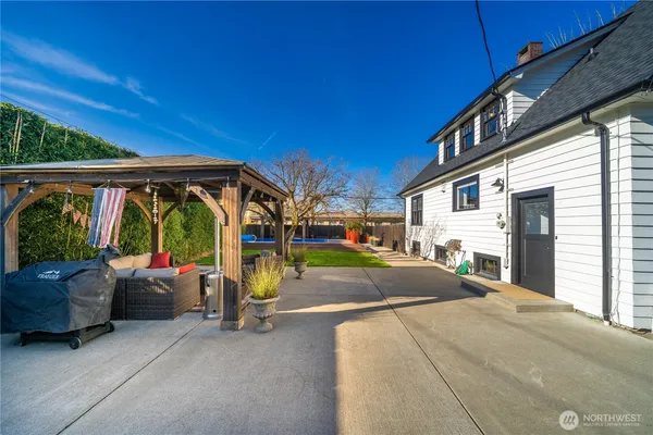 $850,000 | 926 Lewis Avenue, Sumner, WA 98390