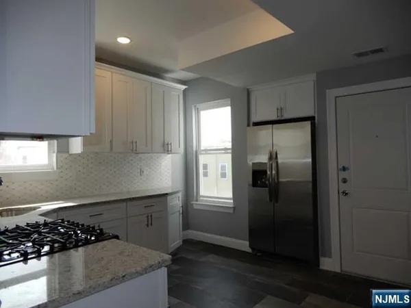 $2,300 | 104 Hoyt Street, Unit 1, Kearny, NJ 07032