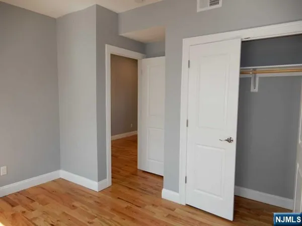 $2,300 | 104 Hoyt Street, Unit 1, Kearny, NJ 07032