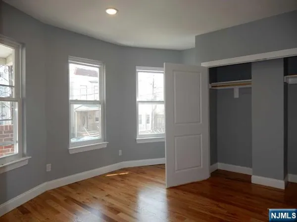 $2,300 | 104 Hoyt Street, Unit 1, Kearny, NJ 07032