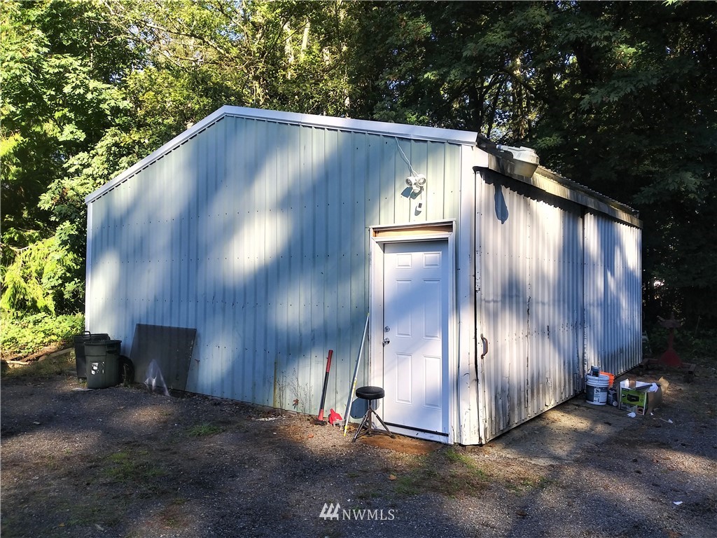 13749 Case Road Southwest Rochester, WA 98579 - Photo 2 of 14