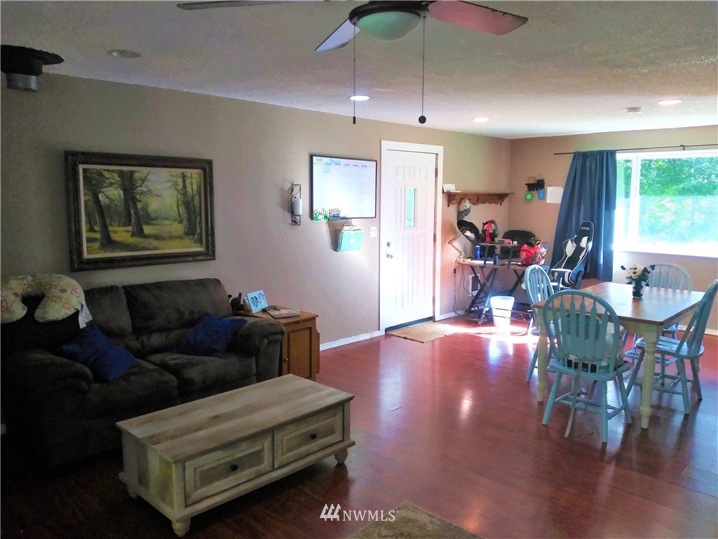 13749 Case Road Southwest Rochester, WA 98579 - Photo 4 of 14