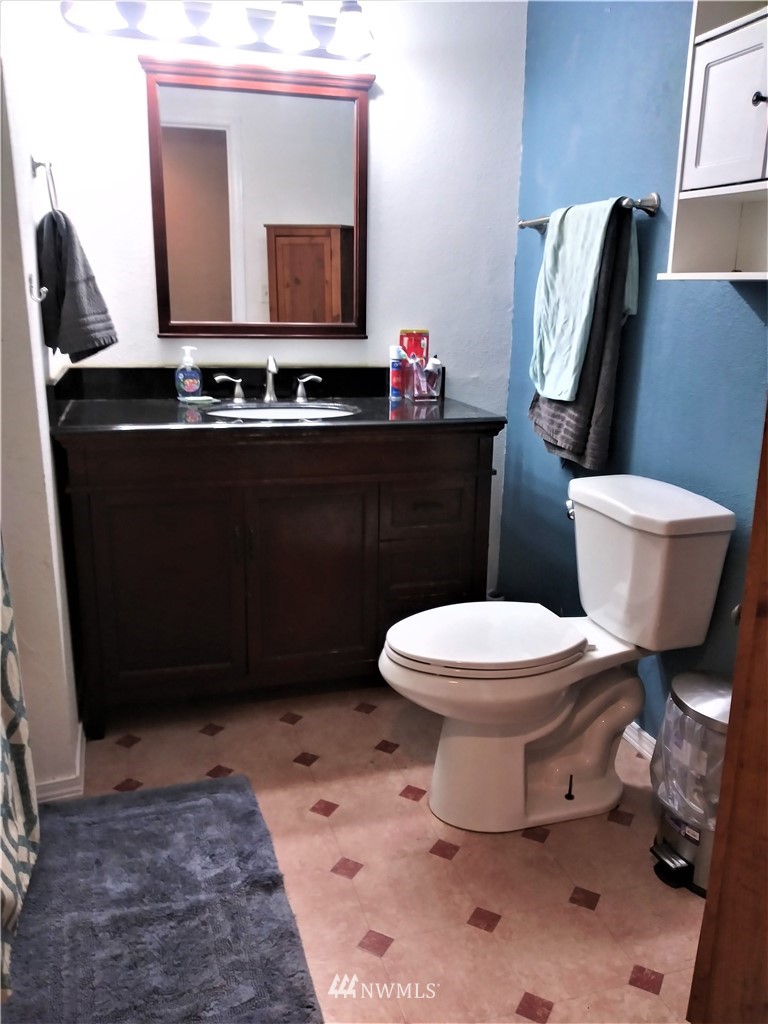 13749 Case Road Southwest Rochester, WA 98579 - Photo 6 of 14