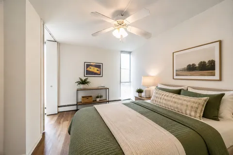 $2,237 | 55 West Chestnut Street, Unit 2106, Chicago, IL 60610