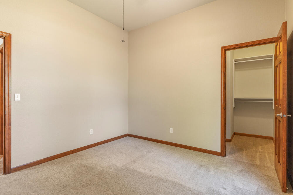 6352 Sanderling Road Klamath Falls, OR 97601 - Photo 37 of 65 3rd Bedroom with Walk-in Closet