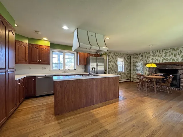 $499,000 | 696 Bernardston Road, Greenfield, MA 01301