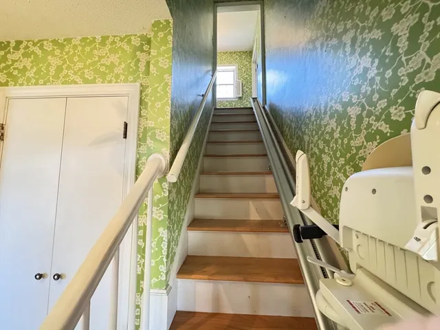 $499,000 | 696 Bernardston Road, Greenfield, MA 01301