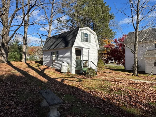 $499,000 | 696 Bernardston Road, Greenfield, MA 01301