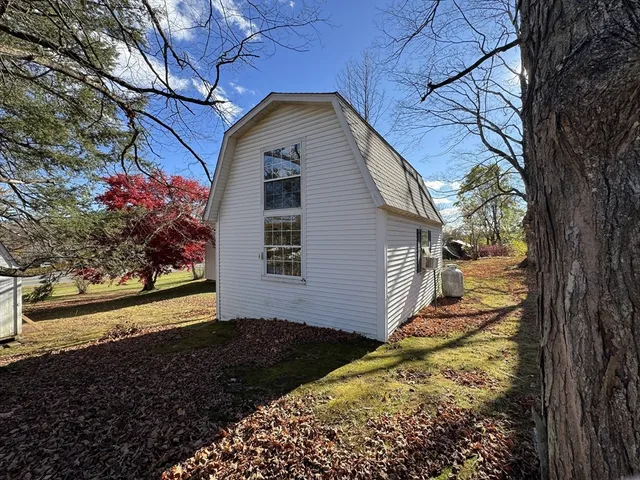 $499,000 | 696 Bernardston Road, Greenfield, MA 01301