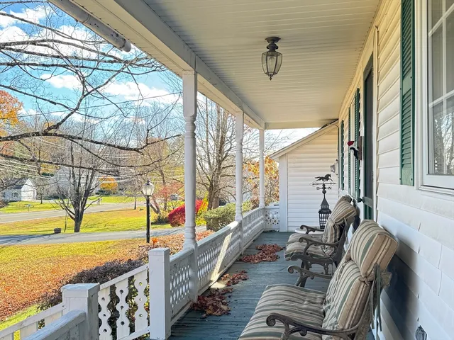 $499,000 | 696 Bernardston Road, Greenfield, MA 01301