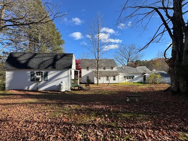 $448,000 | 696 Bernardston Road, Greenfield, MA 01301