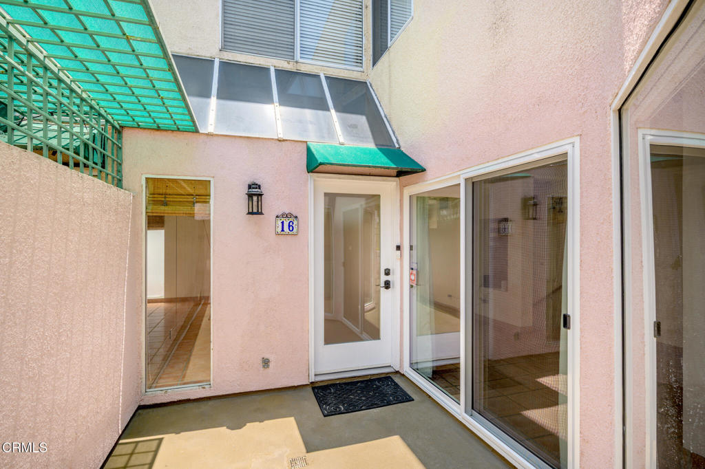 400 Monterey Road, Unit 16 Glendale, CA 91206 - Photo 2 of 42 snaplistla_03