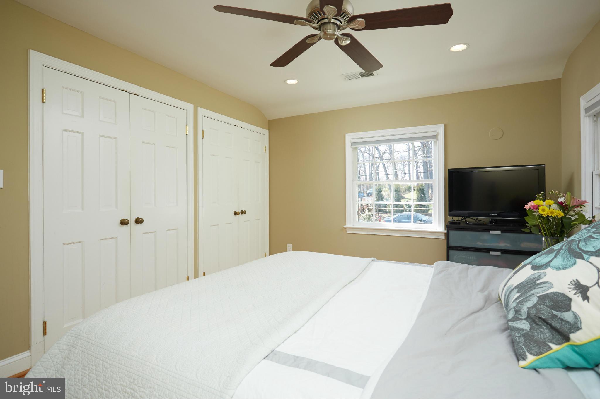 5963 Wilton Road Alexandria, VA 22310 - Photo 13 of 30 Bedroom (Master)