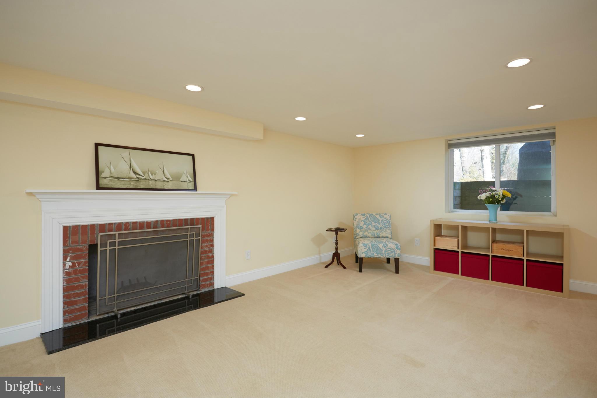 5963 Wilton Road Alexandria, VA 22310 - Photo 19 of 30 Family Room