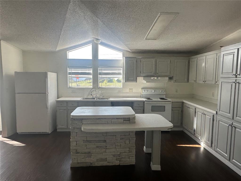 447 Tindel Camp Road Lake Wales, FL 33898 - Photo 2 of 15