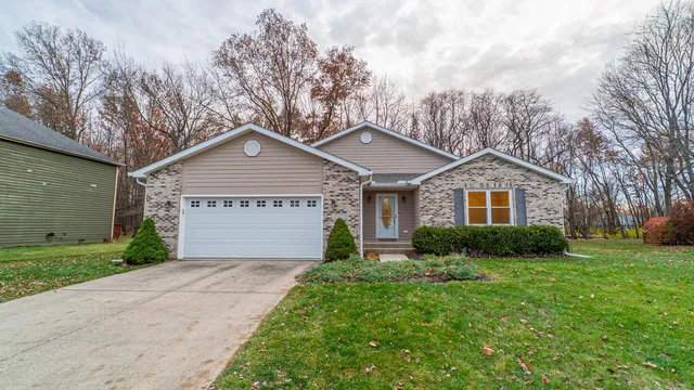 $359,999 | 123 Beverly Drive, Chesterton, IN 46304