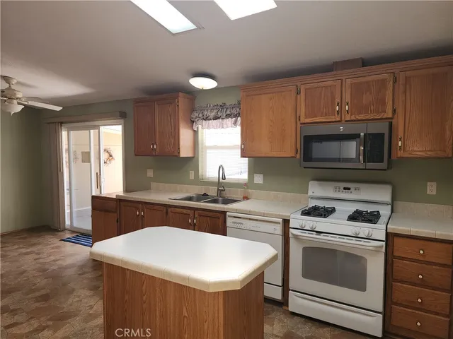 $179,900 | 620 Balsa Lane, Fountain Valley, CA 92708