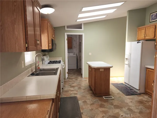 $179,900 | 620 Balsa Lane, Fountain Valley, CA 92708