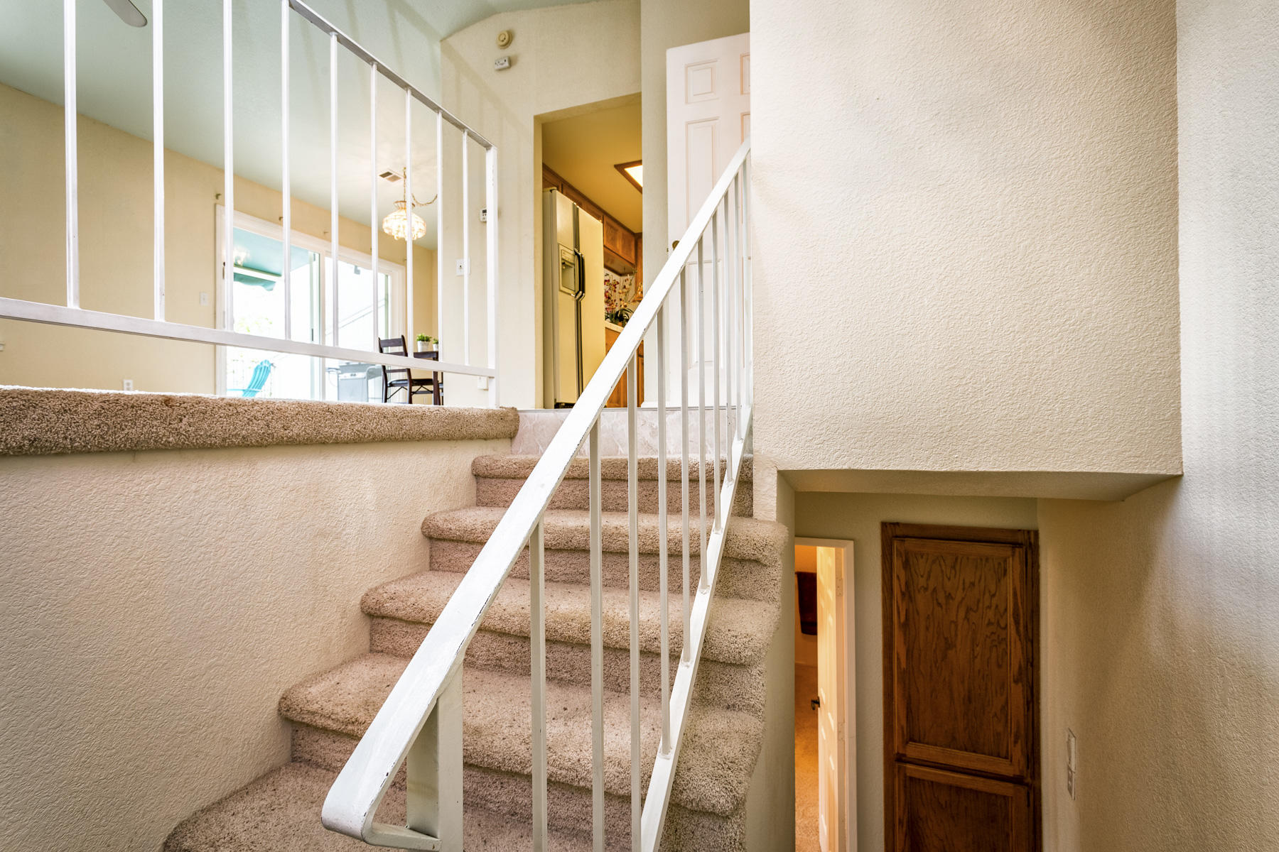 200 Ridgetop Drive, Unit 7 Redding, CA 96003 - Photo 13 of 29 Split entry