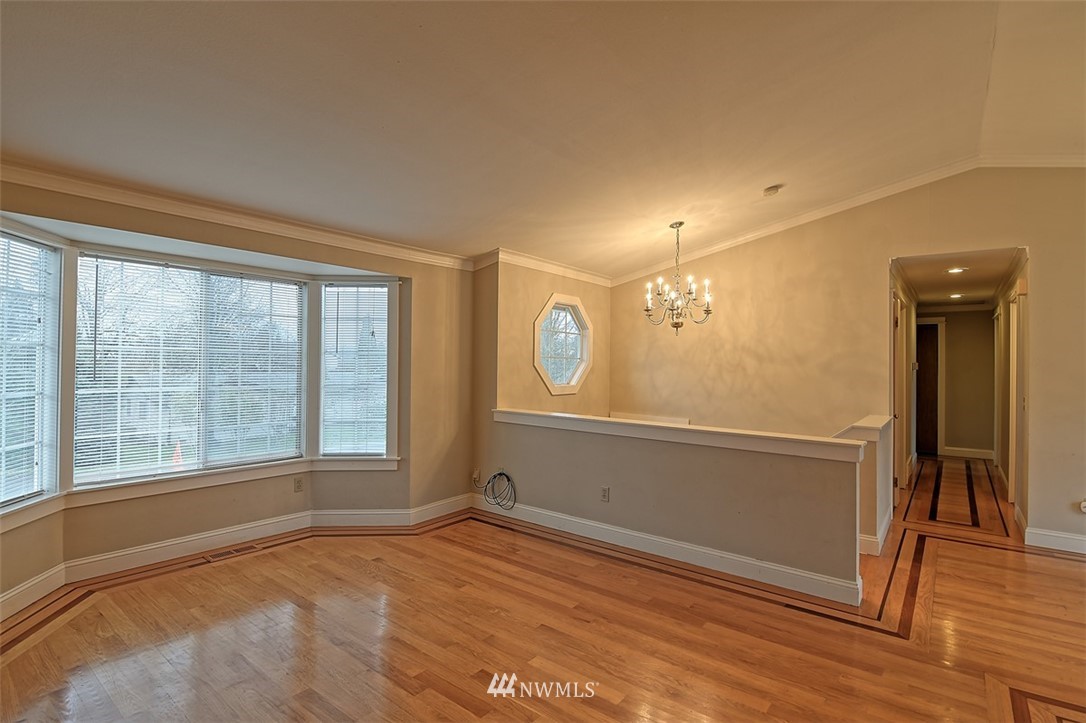 255 Powell Avenue Southwest Renton, WA 98057 - Photo 2 of 22