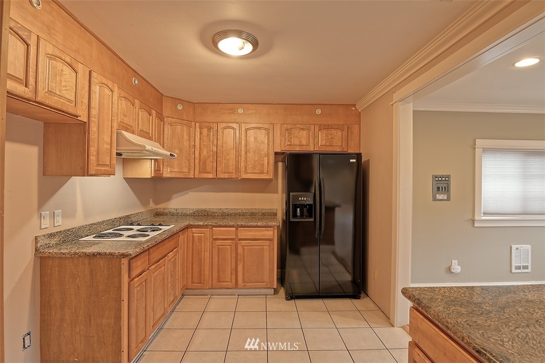 255 Powell Avenue Southwest Renton, WA 98057 - Photo 11 of 22