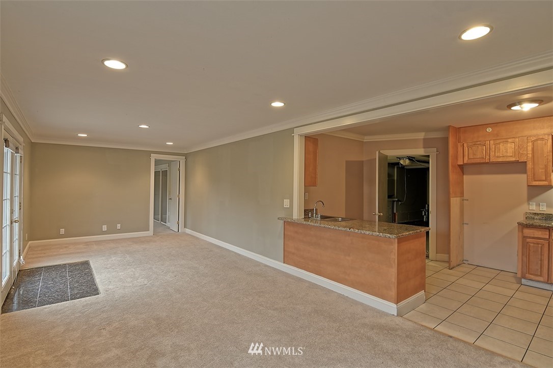 255 Powell Avenue Southwest Renton, WA 98057 - Photo 14 of 22
