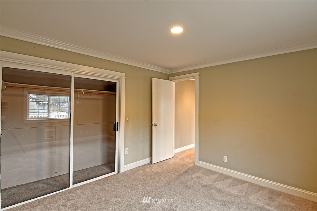 255 Powell Avenue Southwest Renton, WA 98057 - Photo 17 of 22