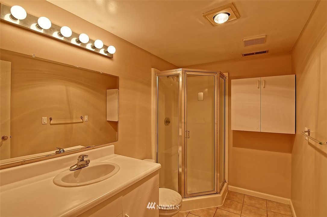255 Powell Avenue Southwest Renton, WA 98057 - Photo 19 of 22