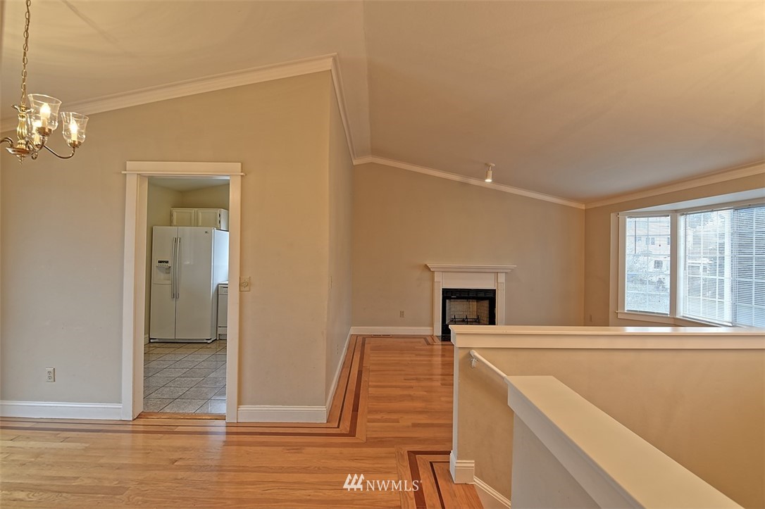 255 Powell Avenue Southwest Renton, WA 98057 - Photo 5 of 22