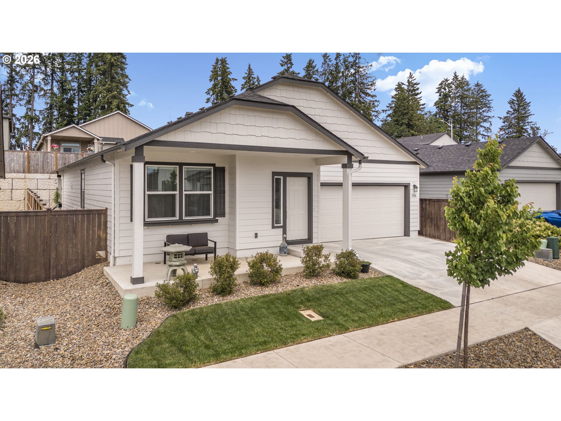 5088 Holly Street Springfield, OR 97478 - Photo 2 of 47