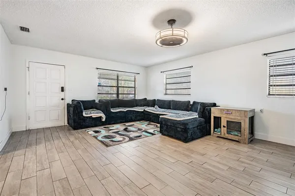 $374,900 | 5960 89th Avenue, Pinellas Park, FL 33782